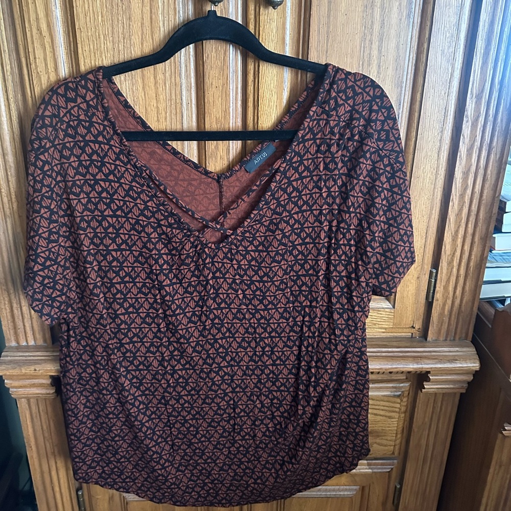 Apt 9 blouse. Size Large